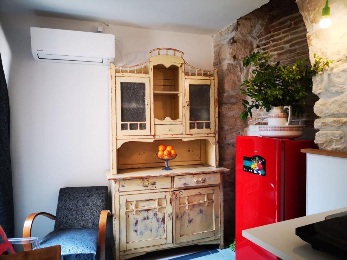 Cres B Studio Apartman 外观 照片